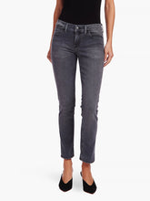 Mid Rise Slim Straight Allen Jeans