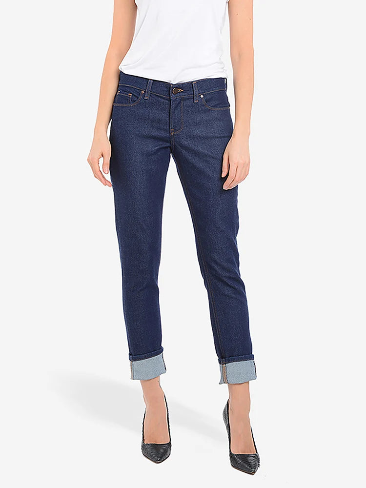 Mid Rise Slim Straight Laight Jeans